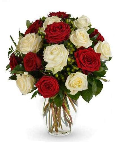Red And White Rose Bouquet Avas Flowers