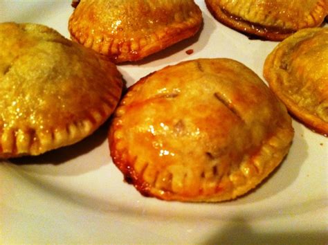 You will not be dissapointed! Dessert Made Simple: Mini Apple Pies and Mini Peach Pies — Delish Megish