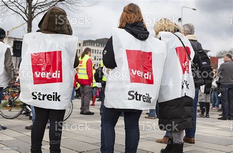 Einen termin für einen streik nannte sie. DB Direkt: Urabstimmung für Streik in Callcentern der ...