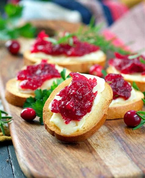 Easy Cranberry Brie Appetizers The Seasoned Mom