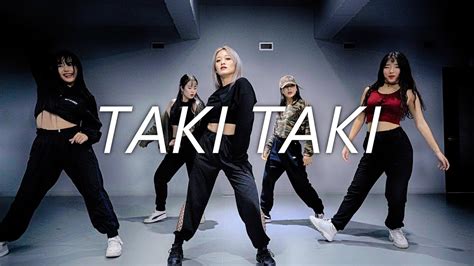 Taki, taki quiere un besito o un ñaqui booty explota como saki saki prende los motores kawasaki que la disco está llena y llegaron los anunnakis no le bajes el booty. DJ Snake - Taki Taki · NARIA Choreography - YouTube