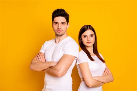 Woman And Man Crossing Arms Body Language Central