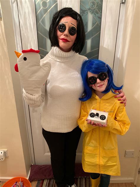 Halloween Coraline And Other Mother Coraline Halloween Costume Cool Couple Halloween Costumes