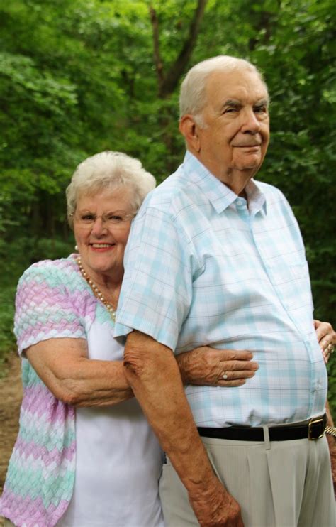 Elderly People Old People Couple Photography Photography Poses Cute