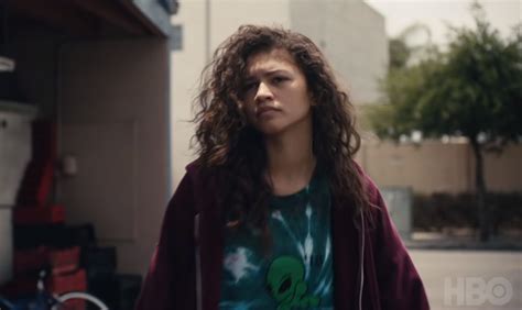 Zendaya Stars In First Trailer For Hbos Euphoria