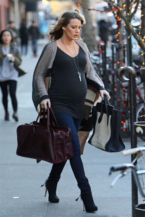Blake Lively S Maternity Fashion Love 1