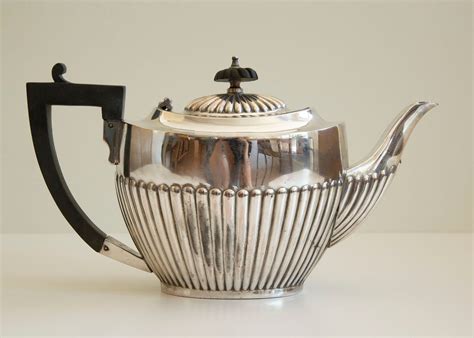 Vintage Silver Plated Metal Ribbed Teapot Ca 1880 1914 In 2020 Tea