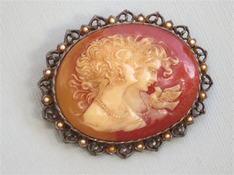 VINTAGE CAMEO/ Two Heads Cameo/ Cameo 6/ Vintage Jewelry/ | Etsy | Vintage cameo, Vintage brooch 