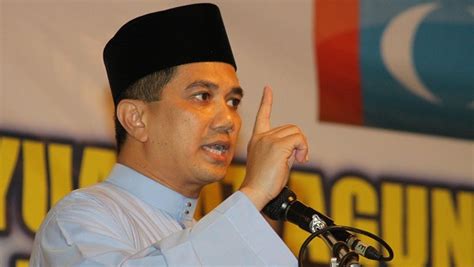 The menteri besar of selangor is the head of government in the malaysian state of selangor. Menteri Besar Selangor Kutuk Serangan Nice - Mina News
