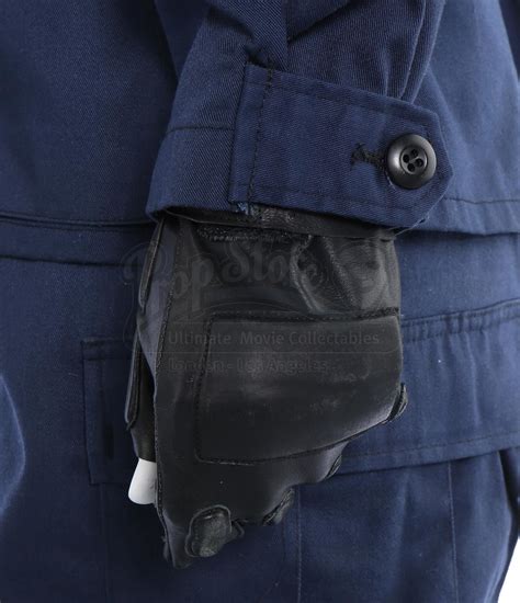 Beginning his career as a child model, brandis moved on to acting in commercials and subsequently won television and film roles. Lucas Wolenczak's (Jonathan Brandis) Costume - SEAQUEST ...