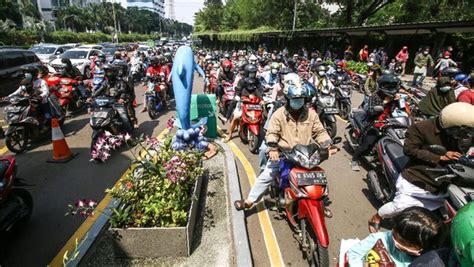 Ancol Ramai Didatangi Warga Jakarta Di Hari Kedua Lebaran