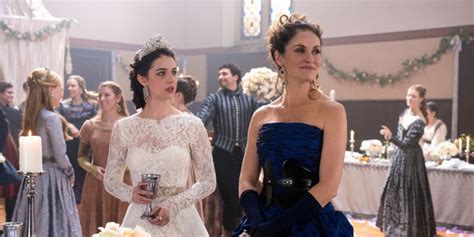 Reign Clip Shows Marys Final Wedding Decision Huffpost