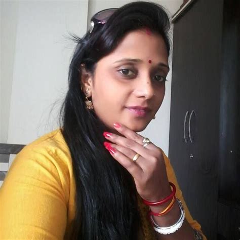 Pin On Desi Indian Beautyfull Sexy Bhabhi