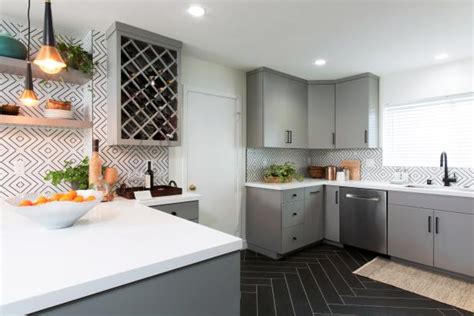 Gray Mid Century Modern Kitchen With Black And White Tile Backsplash Hgtv