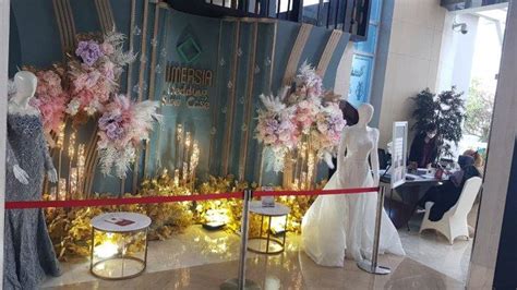 Cari tau contoh susunan acaranya di artikel berikut ini. Emersia Wedding Showcase Permudah Catin untuk Mengatur Acara Pernikahan - Tribun Lampung