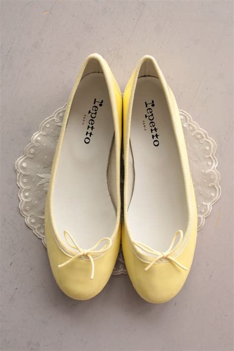 Pretty Yellow Ballerina Flats Repetto With Images Yellow Shoes