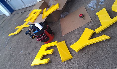 Custom Cut Vinyl Letters W4 Signs