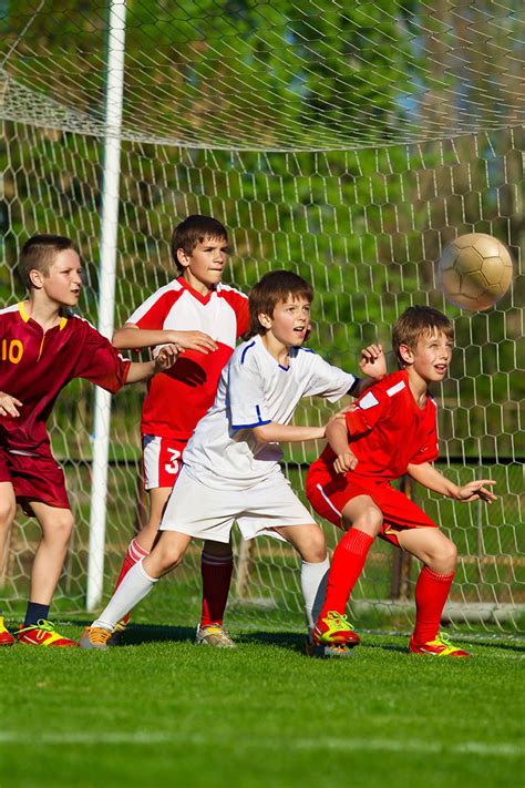 Is single sport specialization really dangerous for young athletes ...