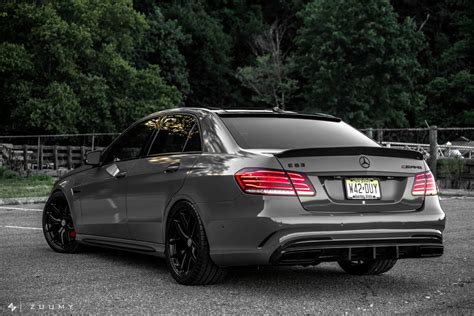 Mercedes Benz E63 Amg Gets A Turn Around With The Gloss Black Hre R101
