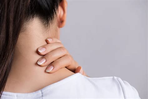 Lumps On The Back Of The Neck Near The Spine When To Worry And When It