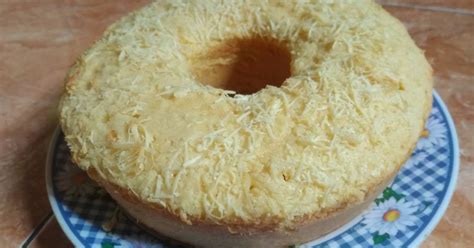 Aduk adonan, lalu tuang ke loyang. Resep Bolu Panggang 4 Telur Takaran Gelas / Resep Bolu ...