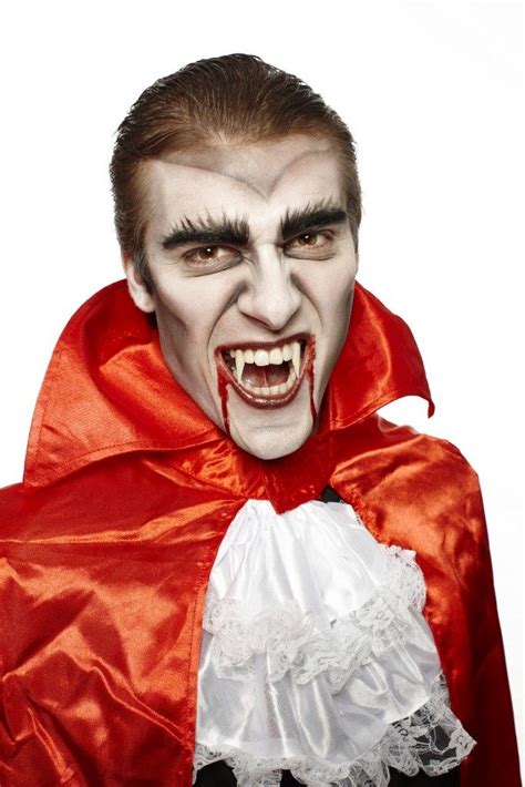 Halloween Vampire Makeup And Costume Vampire Makeup Halloween Joker