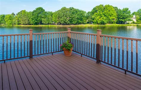 How To Stain Your Deck Decks And Docks Lumber Co