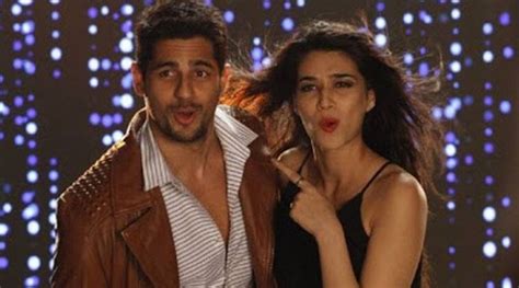 Sidharth Malhotra Kriti Sanons ‘as I Am Music Anthem Becomes A Rage Entertainment Others