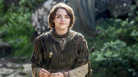 Maisie Williams Talks About Her Love Life And Her Experience On The