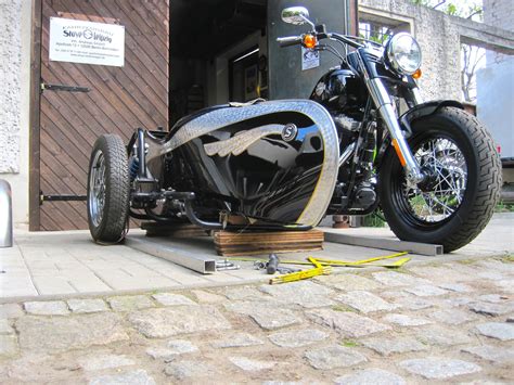 A garage for special motorcycles and cafe racers. Stoye Seitenwagen - www.stoye-fahrzeugbau.de.