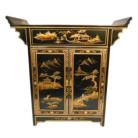 Altar Cabinet Hand Painted Lacquer With Chinese Decorations On Doors
