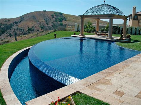 Infinity pools have become increasingly more popular over the years, with their breathtaking visuals an infinity pool is often a term that is used for an infinite edge pool, also a vanishing edge pool. Forever Dreaming of Infinity-Edge Pools? Check Out These ...