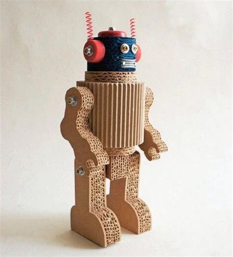 Robô De Papelão Cardboard Robot Cardboard Crafts Paper Crafts Diy