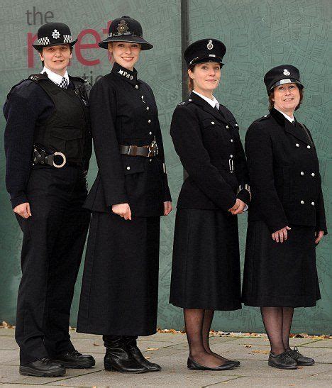 2 트위터 Police Women Police Uniforms Female Police Officers