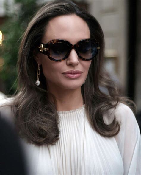 Pin By Maha Zoubie On Glasses Angelina Jolie Photos Glasses Fashion