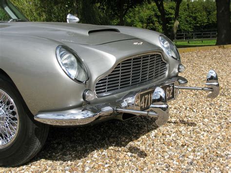 James Bonds Aston Martin Db5 On Sale For 46 Million Chron