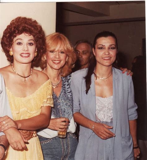 Καμιά γυναίκα δεν θα έλεγε ''α, τρεις η ώρα, σχολάει η οικοδομή''. ΓΩΓΩ ΑΝΤΖΩΛΕΤΑΚΗ, ΑΛΙΚΗ, ΚΑΤΙΑΝΑ ΜΠΑΛΑΝΙΚΑ | Διασημότητες ...