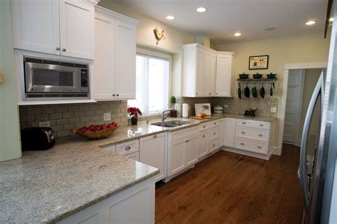 Kitchen remodel ideas & kitchen cabinet remodeling. 15 Kitchen Remodeling Ideas, Designs & Photos - TheyDesign ...