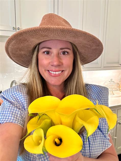 Make Your Own Calla Lily Bouquet