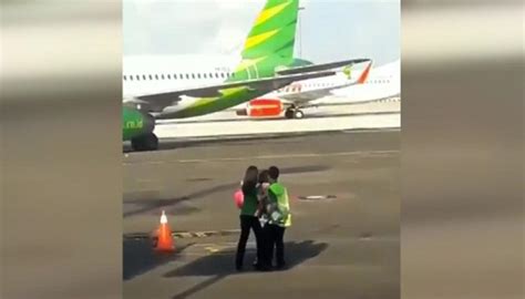 Woman Tries To Chase Down Plane On The Tarmac Newshub
