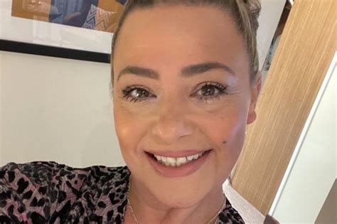 Lisa Armstrong Looks Incredible As She Shows Off New