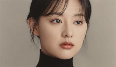 Agency Releases New Profile Photos Of Kim Ji Won Ahead Of Her Upcoming