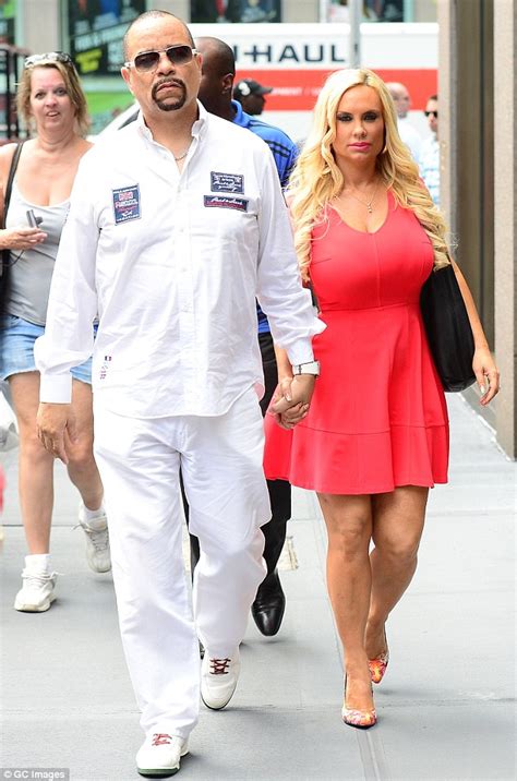 Pregnant Coco Austin Claims Her Small Bump Is Simply Due To Strong Abs