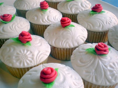 Sugar Siren Cakes Mackay White Embossed Fondant Cupcakes