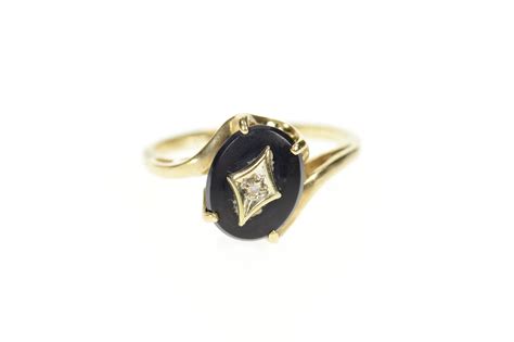 14k Retro Black Onyx Oval Diamond Accent Bypass Yellow Gold Ring Size