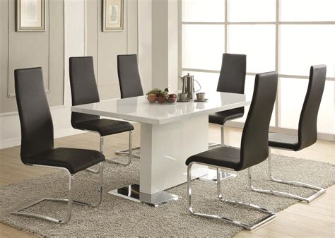 Choosing a dining table and chairs should be an exciting time. Simple Minimalist Dining Set - HomesFeed
