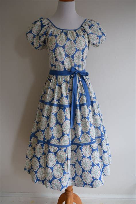 vintage 1940 s dress 1940s peasant dress cotton rose etsy 1940s dresses dresses