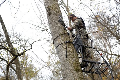 Tree Stand Safety 10 Tips To Ensure Youre Safe While Hunting