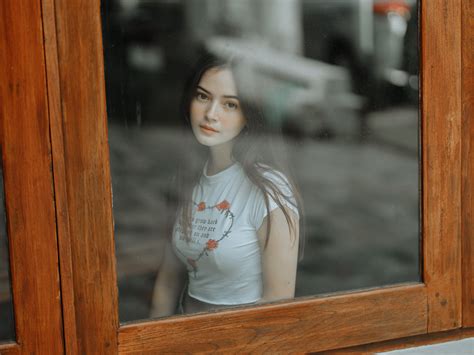 Beautiful Girl Looking Through Window Wallpaperhd Girls Wallpapers4k Wallpapersimages