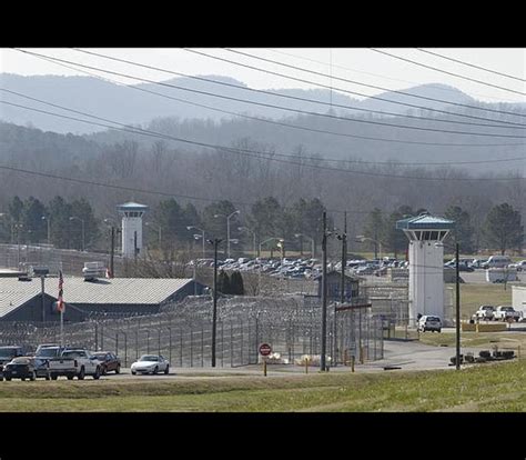 Guard Shortage Persists At Hays State Prison Chattanooga Times Free Press